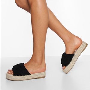 Boohoo ruched twist knot sandals